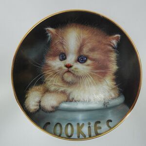 Hamilton Collection Cameo Kittens Ginger Snap Plate by Qua Lemonds 8.5 in